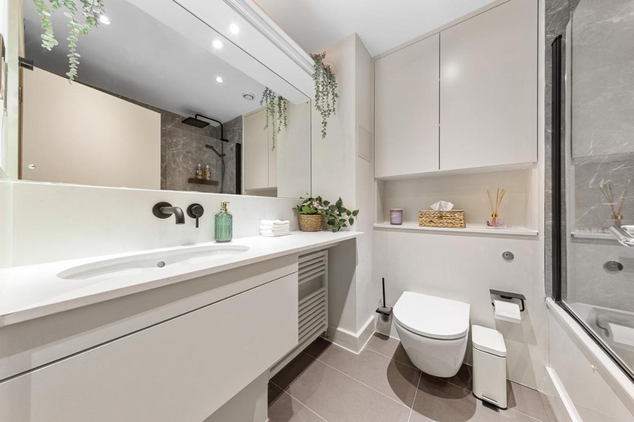 Tranquil 2 Bedroom Apartment Close To St. Paul'S Cathedral London Exteriör bild