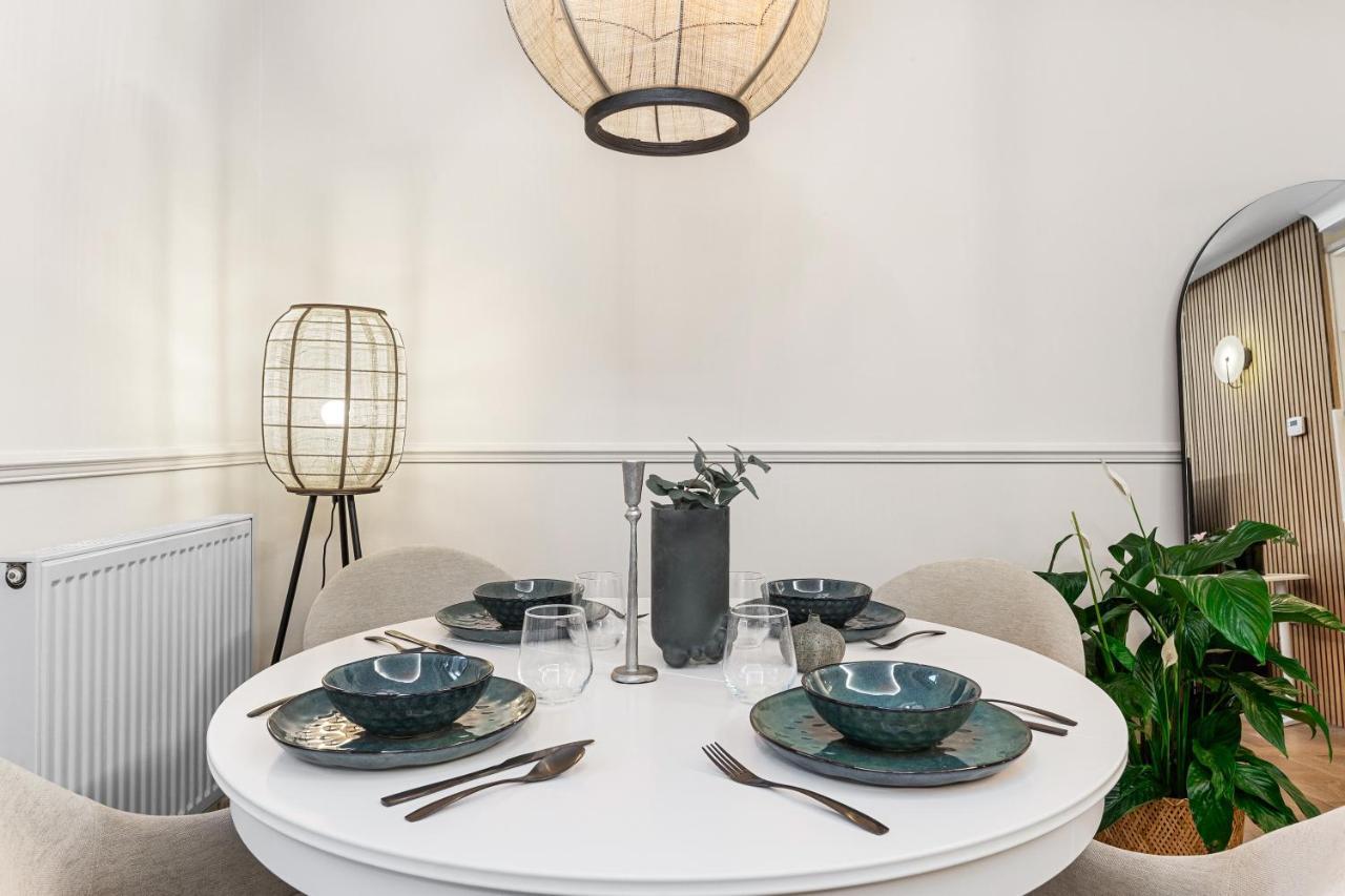 Tranquil 2 Bedroom Apartment Close To St. Paul'S Cathedral London Exteriör bild