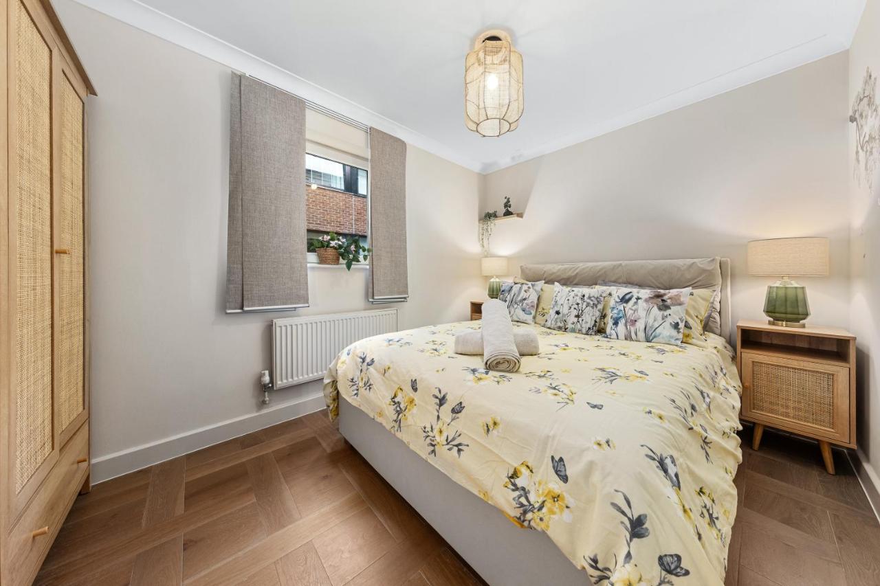 Tranquil 2 Bedroom Apartment Close To St. Paul'S Cathedral London Exteriör bild
