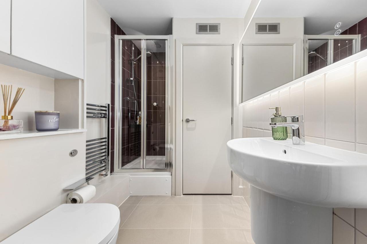 Tranquil 2 Bedroom Apartment Close To St. Paul'S Cathedral London Exteriör bild