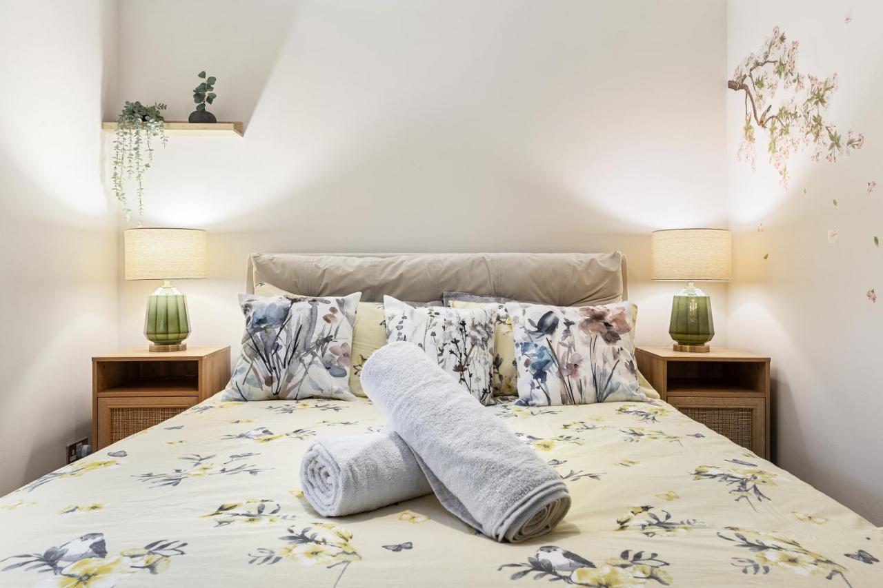 Tranquil 2 Bedroom Apartment Close To St. Paul'S Cathedral London Exteriör bild