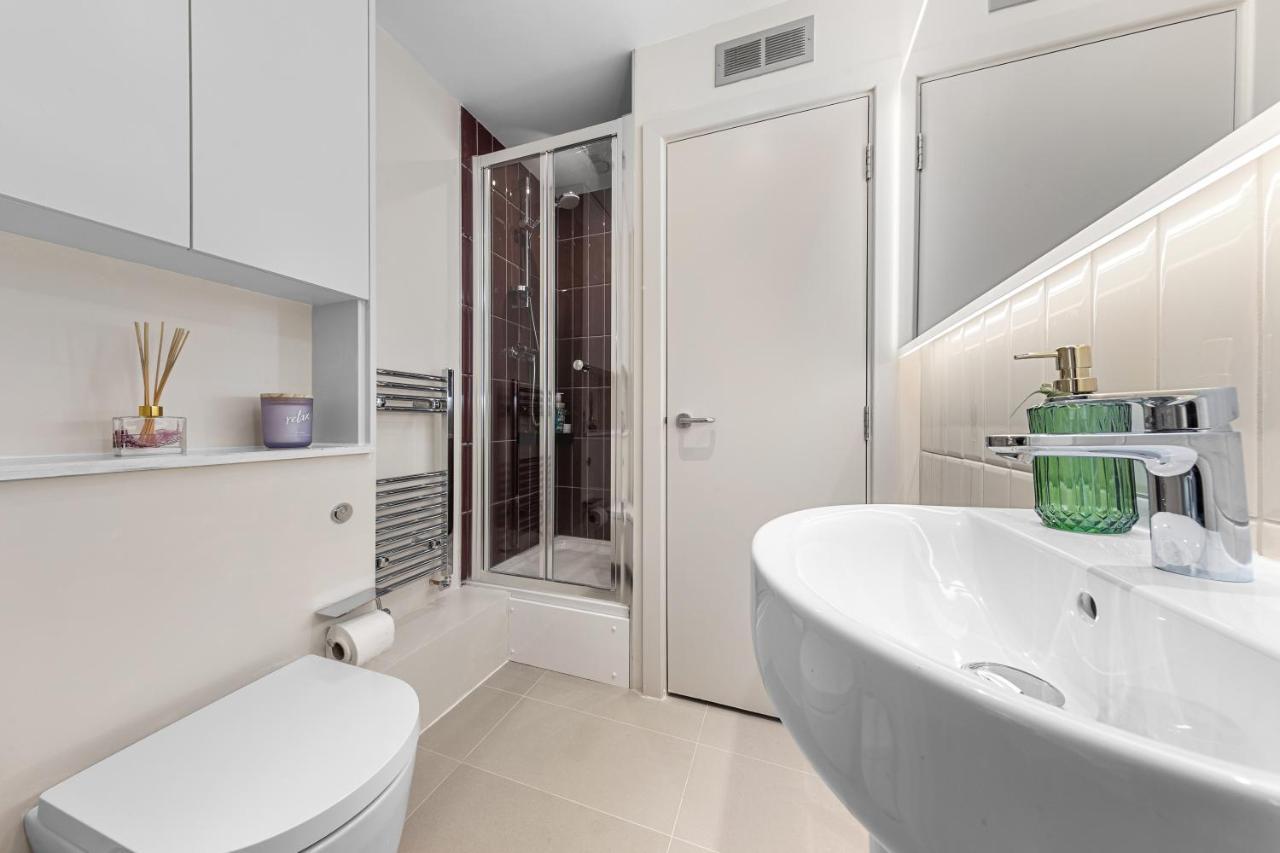 Tranquil 2 Bedroom Apartment Close To St. Paul'S Cathedral London Exteriör bild